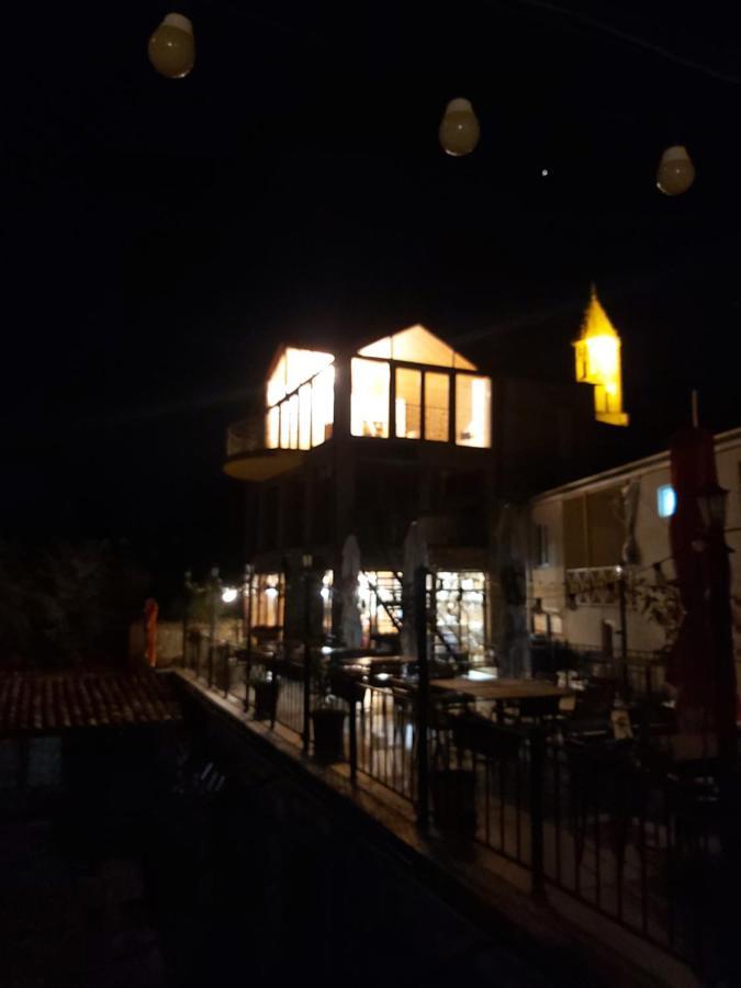 Guest House Kusika Sighnaghi Exteriör bild